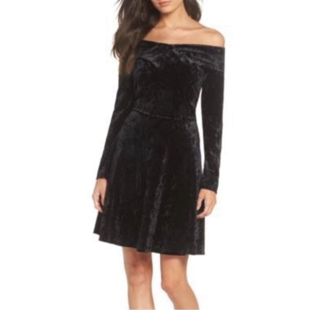 NWOT Chelsea28 Black Velvet Dress Sz M